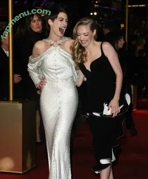 Anne Hathaway / ahathawaynews / annehathaway / heatherannie nude photo #2694