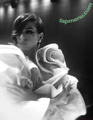 Anne Hathaway / ahathawaynews / annehathaway / heatherannie nude photo #2723