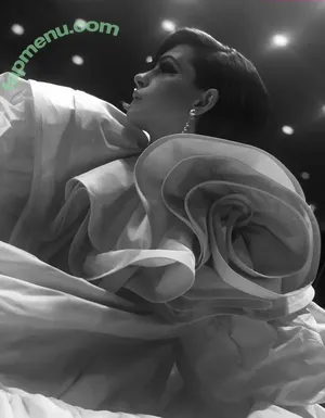 Anne Hathaway / ahathawaynews / annehathaway / heatherannie nude photo #2724