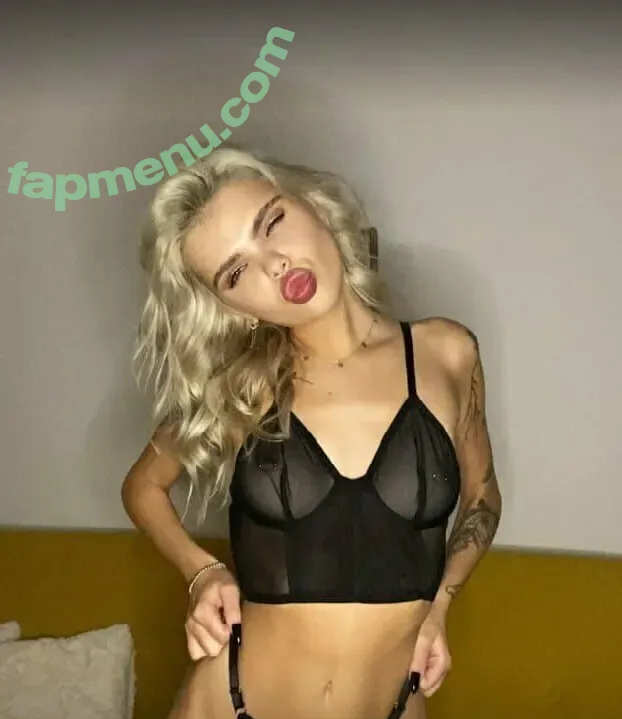 anne_queen nude photo #0136 (anne_queen)