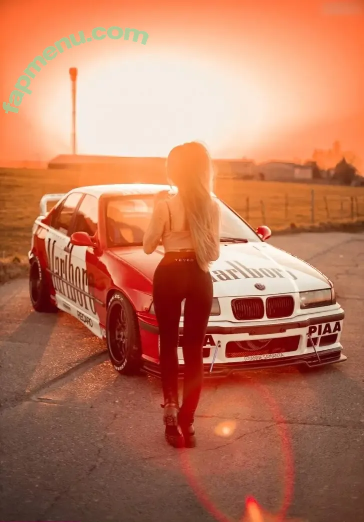 Anne Samanta Schubert nude photo #0009 (annesamanta / annesamantaa / samimain)