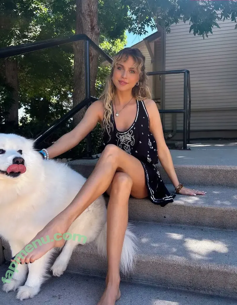 Anne Winters nude photo #0002 (anna_winters / annewinters)