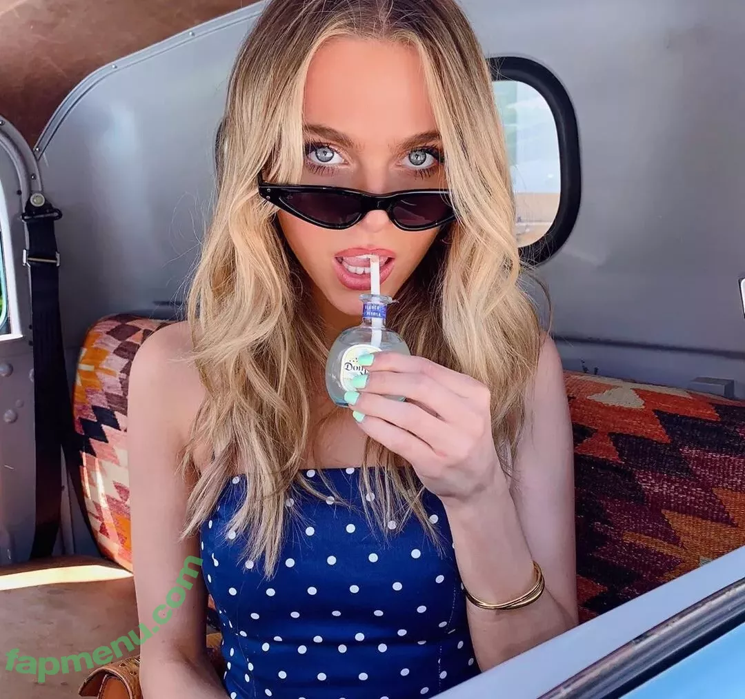 Anne Winters nude photo #0043 (anna_winters / annewinters)