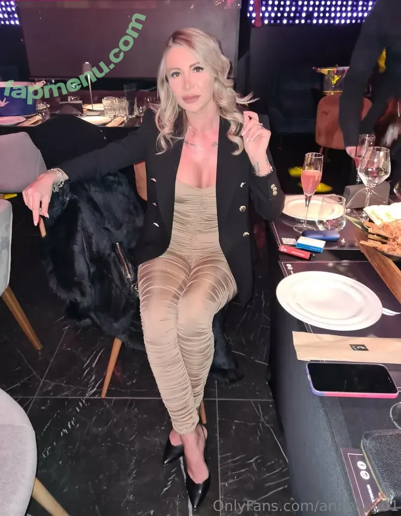 annekay01 nude photo #0011 (annekay01)