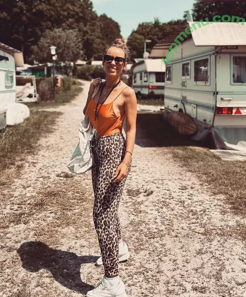 Annemarie Carpendale nude photo #0171 (Annemarie.Carpendale / annemarie_carpendale / annie_carpendale)