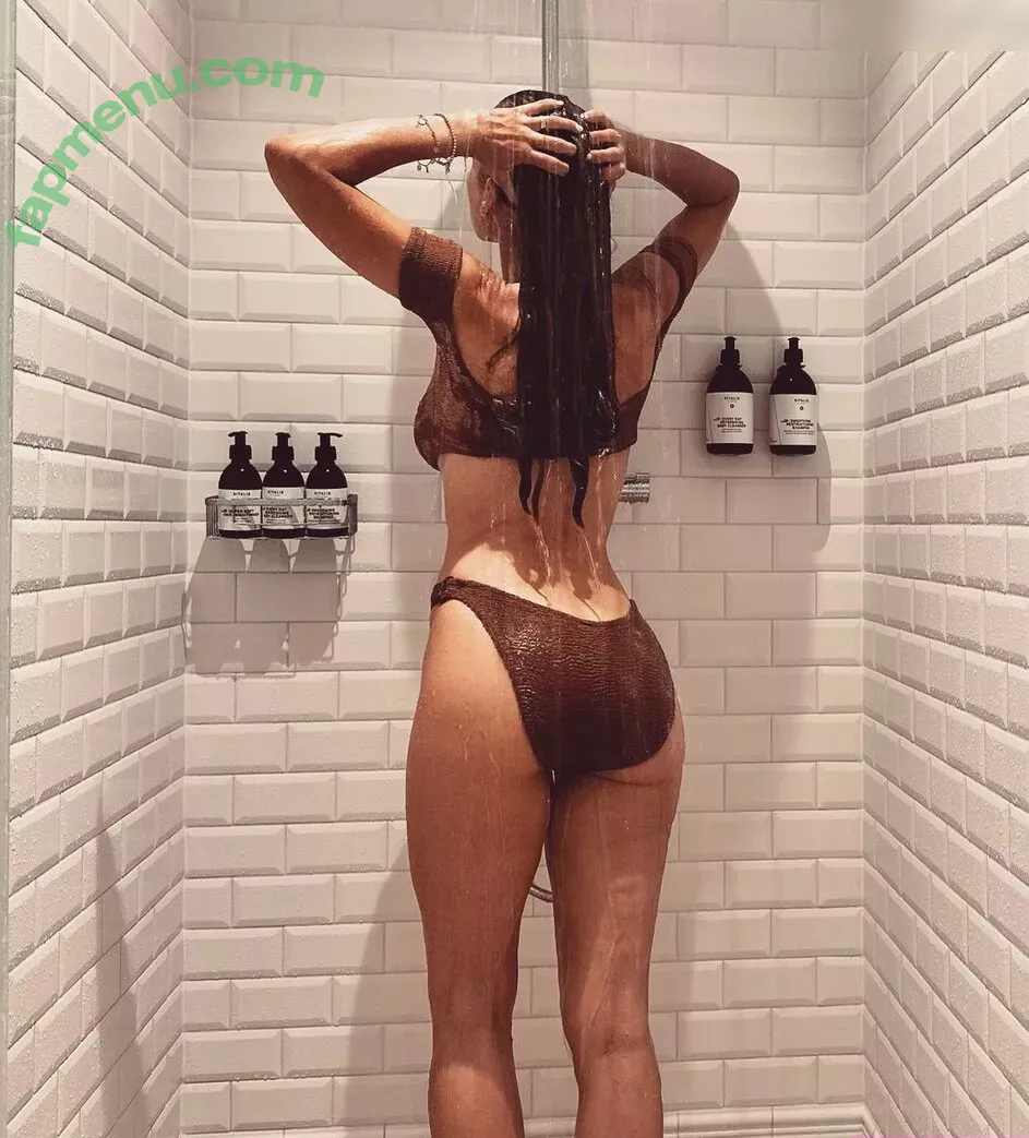 Annemarie Carpendale nude photo #0179 (Annemarie.Carpendale / annemarie_carpendale / annie_carpendale)