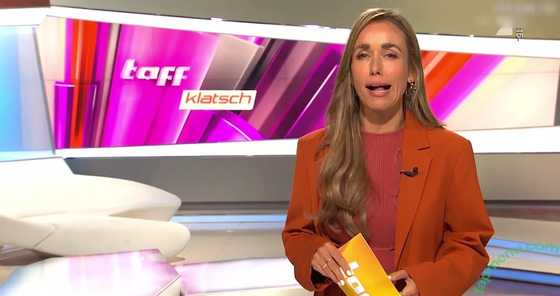 Annemarie Carpendale nude photo #0656 (Annemarie.Carpendale / annemarie_carpendale / annie_carpendale)