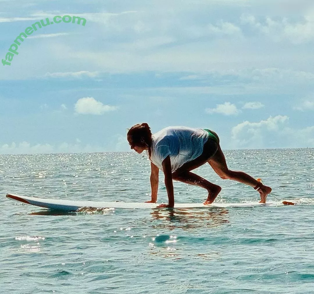 Annemarie Carpendale nude photo #0670 (Annemarie.Carpendale / annemarie_carpendale / annie_carpendale)