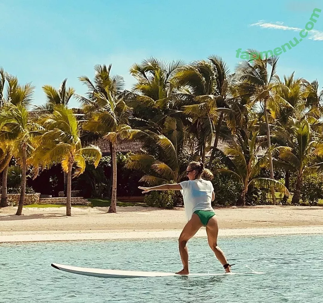 Annemarie Carpendale nude photo #0672 (Annemarie.Carpendale / annemarie_carpendale / annie_carpendale)