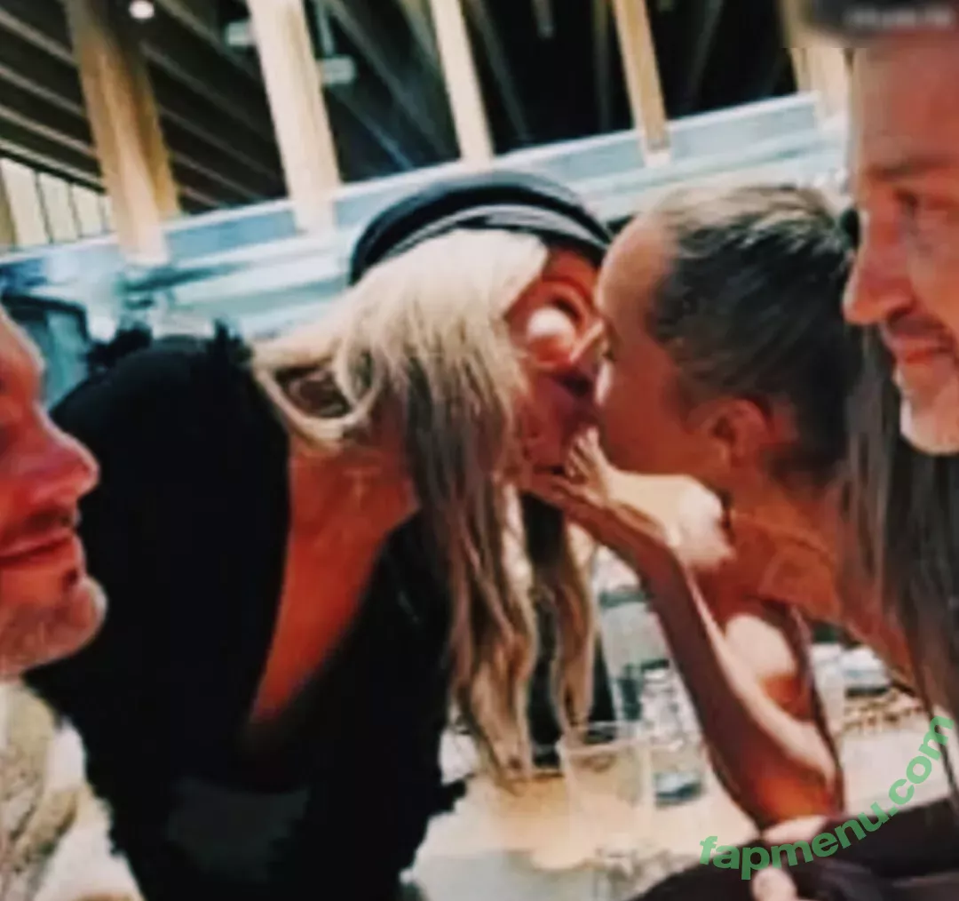 Annemarie Carpendale nude photo #0724 (Annemarie.Carpendale / annemarie_carpendale / annie_carpendale)