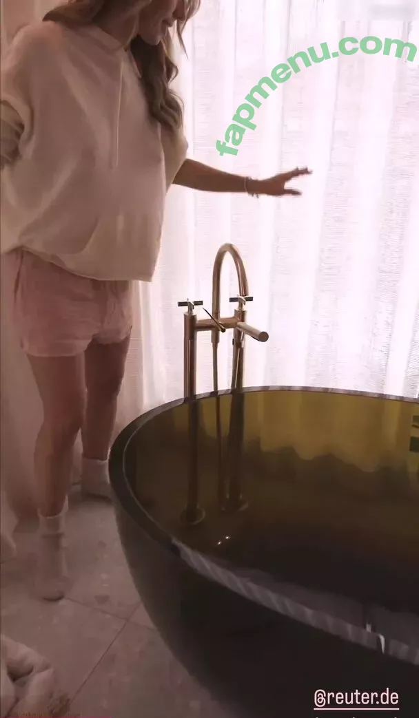 Annemarie Carpendale nude photo #0763 (Annemarie.Carpendale / annemarie_carpendale / annie_carpendale)