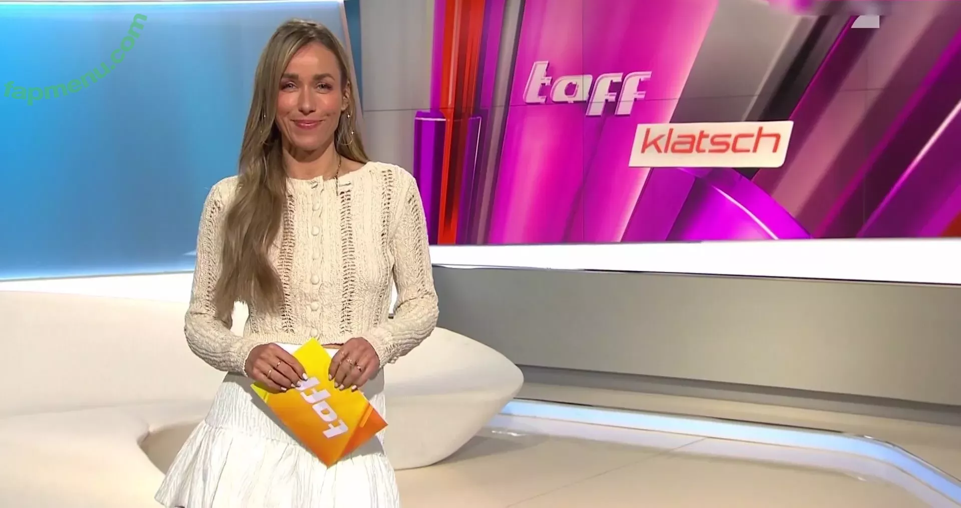 Annemarie Carpendale nude photo #0830 (Annemarie.Carpendale / annemarie_carpendale / annie_carpendale)