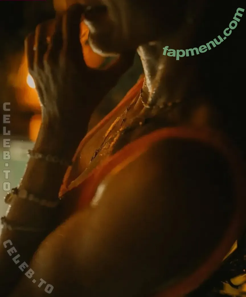 Annemarie Carpendale nude photo #1486 (Annemarie.Carpendale / annemarie_carpendale / annie_carpendale)