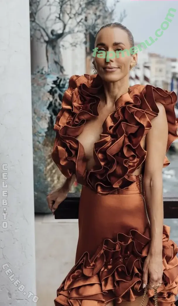 Annemarie Carpendale nude photo #1493 (Annemarie.Carpendale / annemarie_carpendale / annie_carpendale)