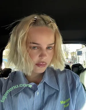 Annemarie / annemarie98 nude photo #0215