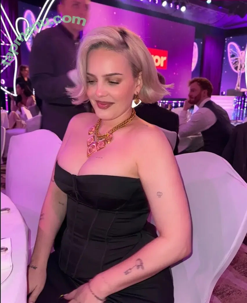 Annemarie nude photo #0196 (annemarie98)