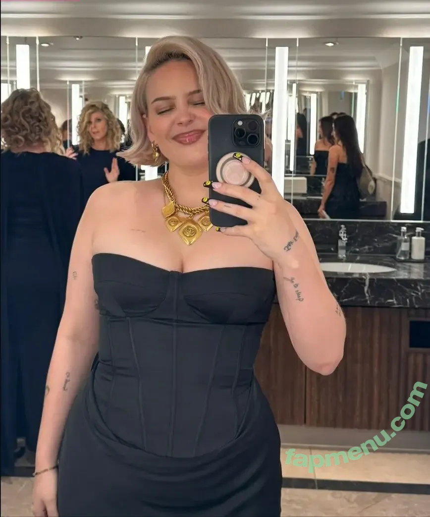 Annemarie nude photo #0197 (annemarie98)