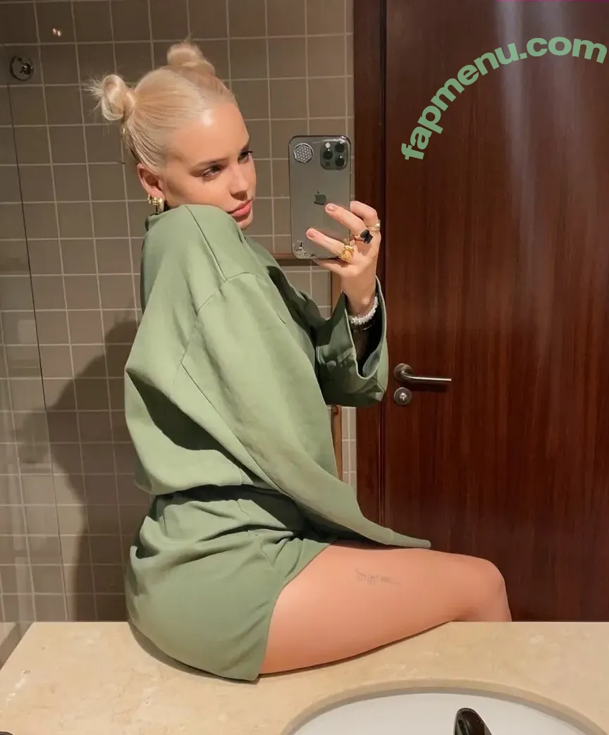 Annemarie nude photo #0224 (annemarie98)