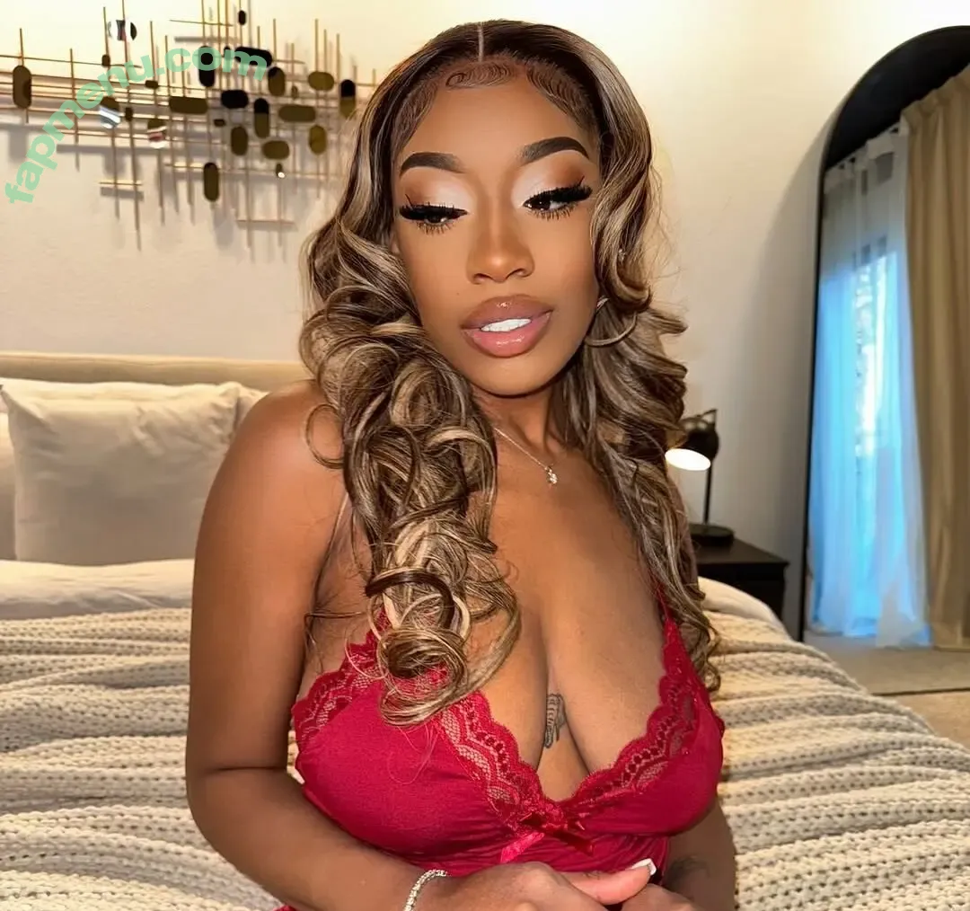 Annemoore nude photo #0064 (ItsAnneMoore / muvamoore)