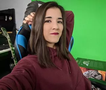 AnneMunition nude photo #0003