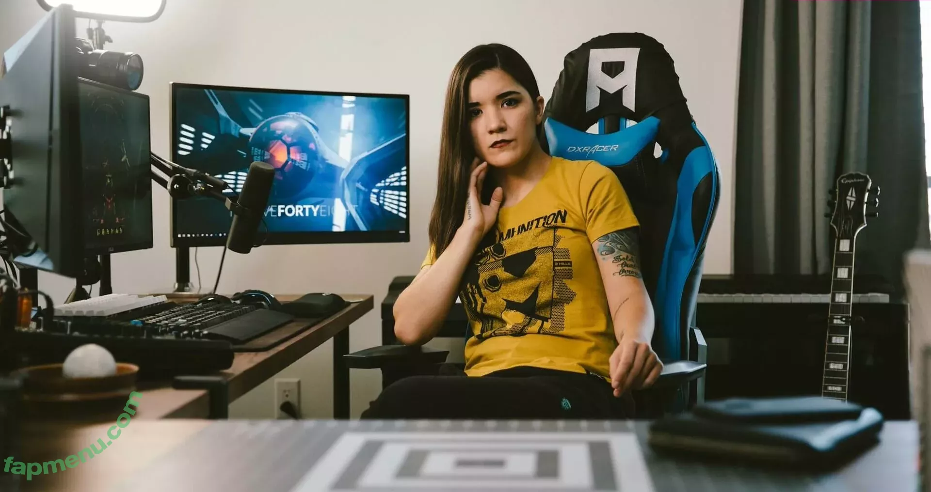 AnneMunition nude photo #0001 (AnneMunition)