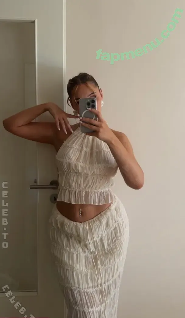 Annetthr nude photo #0062 (annett.estelle / annetthermann)