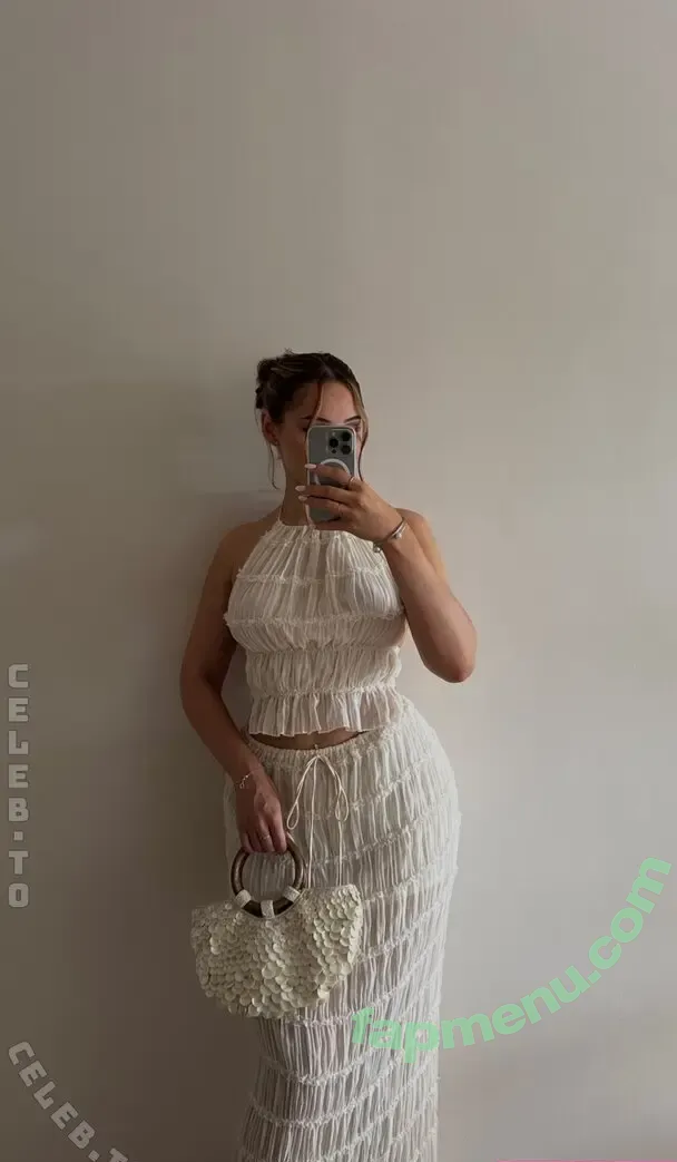 Annetthr nude photo #0063 (annett.estelle / annetthermann)