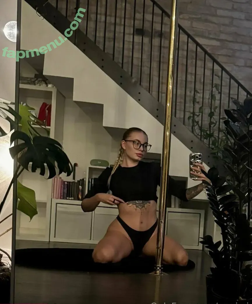 anni.ai nude photo #0006 (anni_agent_ai)