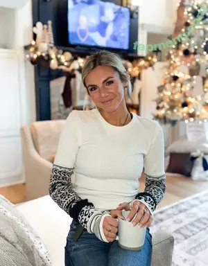 Annie Agar / annieagar5 nude photo #0393