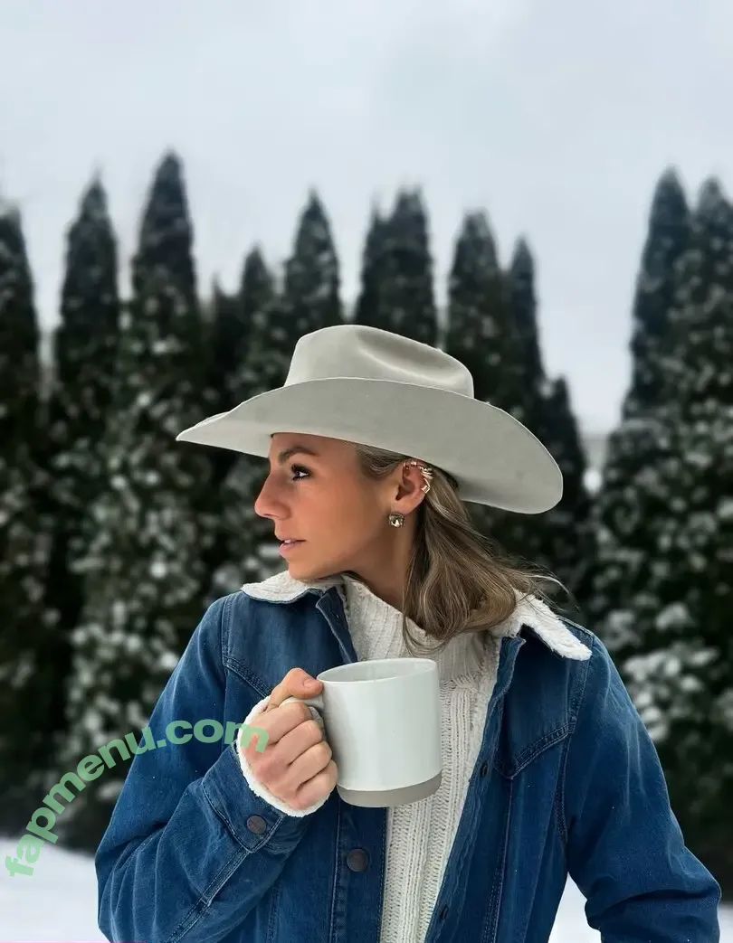 Annie Agar nude photo #0404 (annieagar5)