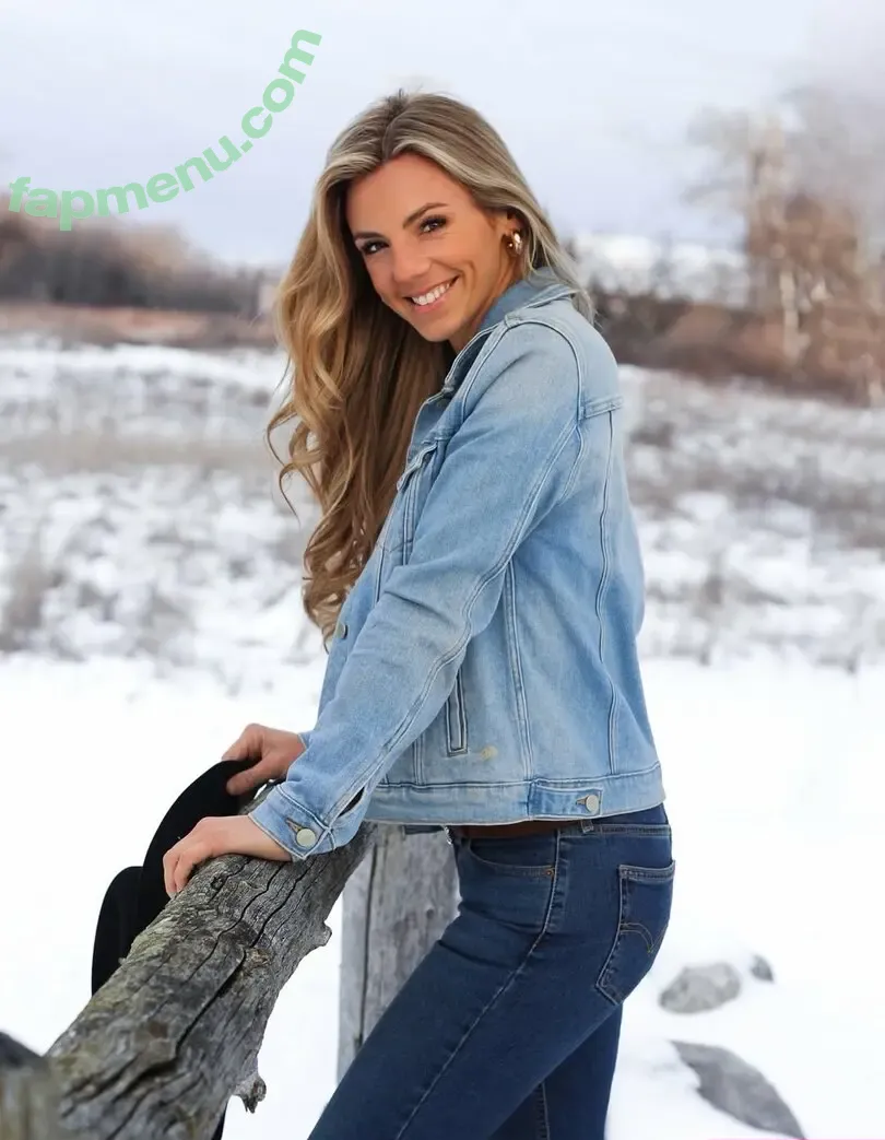 Annie Agar nude photo #0405 (annieagar5)