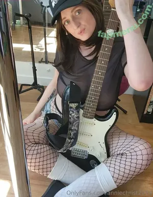 Annie Christ / annie_christ / anniechrist2024 / anniechrist35 nude photo #1131