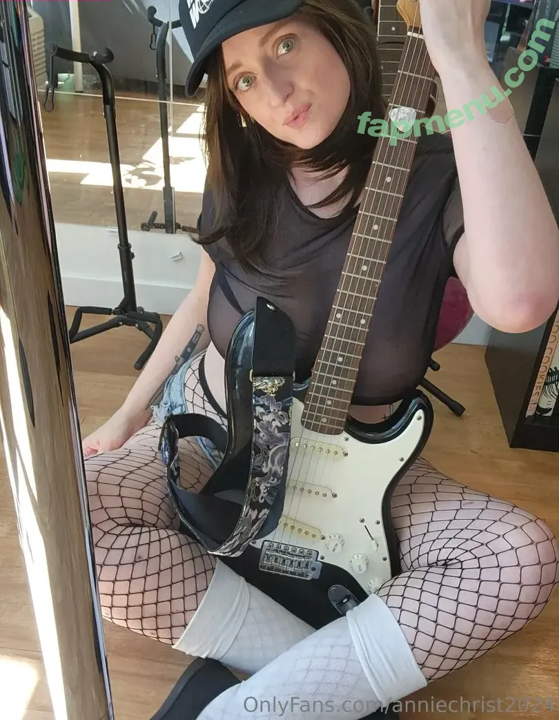 Annie Christ nude photo #1131 (annie_christ / anniechrist2024 / anniechrist35)