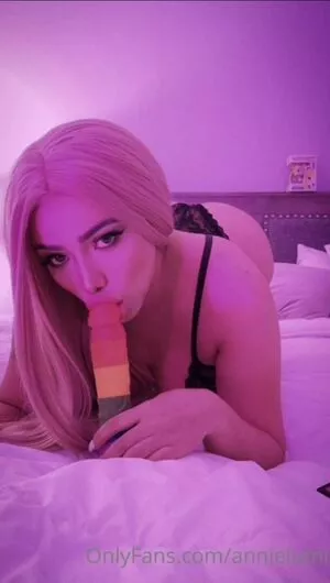 Annie Luminoso / Asmr_lumiminoso / annielumi nude photo #0031