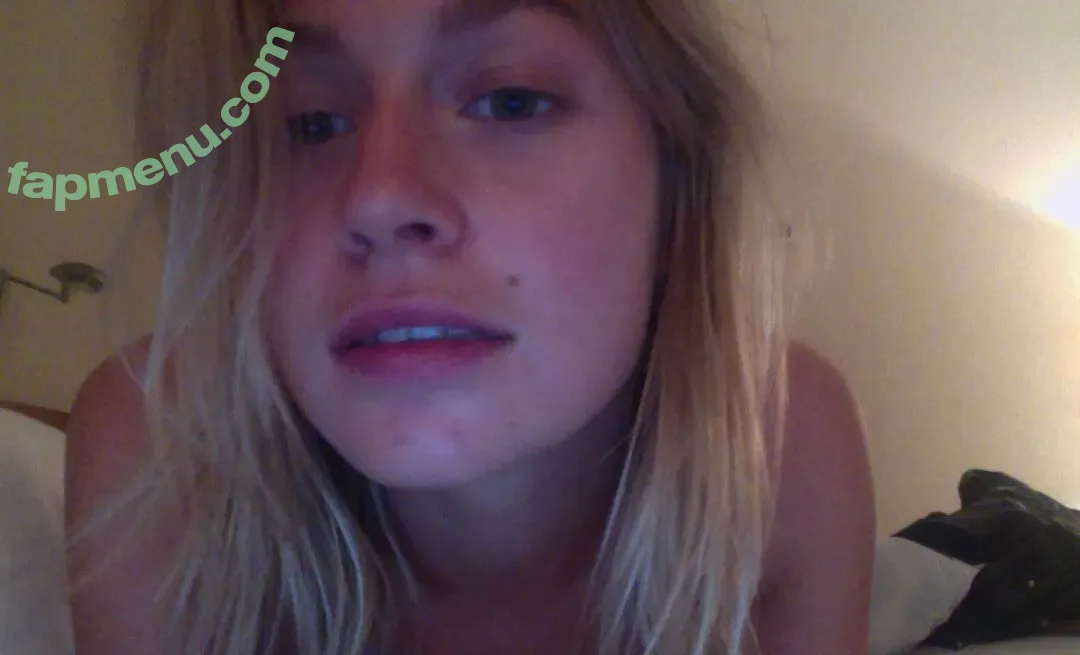 Annie McGinty nude photo #0096 (annie.mick)