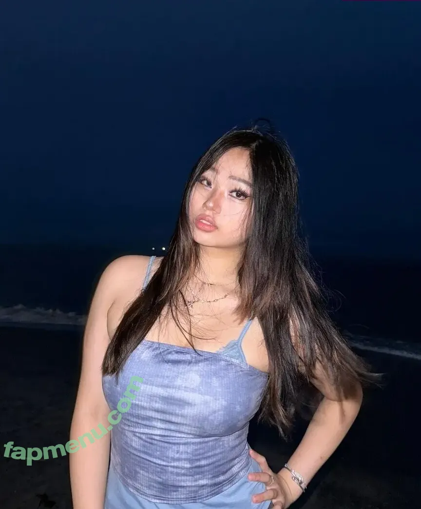 Annie Zheng (@cellow111) nude photo #0011 (Annie Zheng (@cellow111))