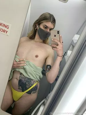 anniebacterialx / anniebiotixx nude photo #0063