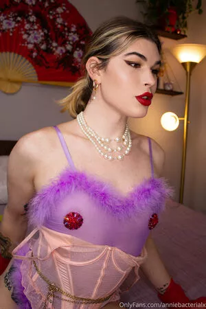 anniebacterialx / anniebiotixx nude photo #0074