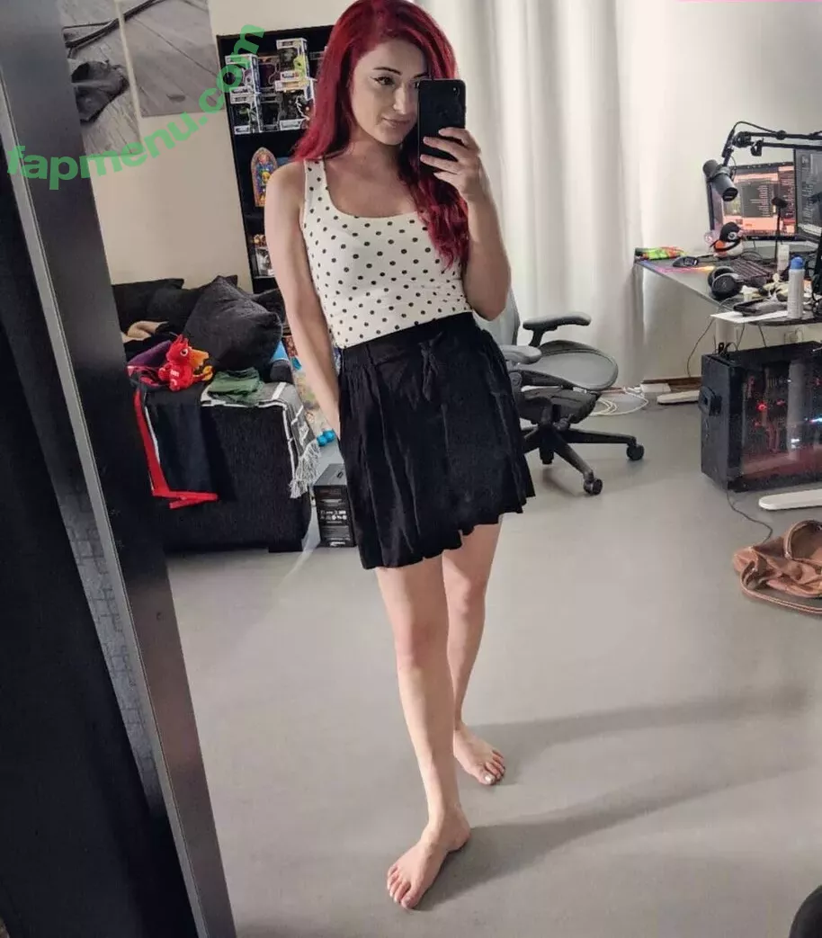 AnnieFuchsia nude photo #0058 (AnnieFuchsia)