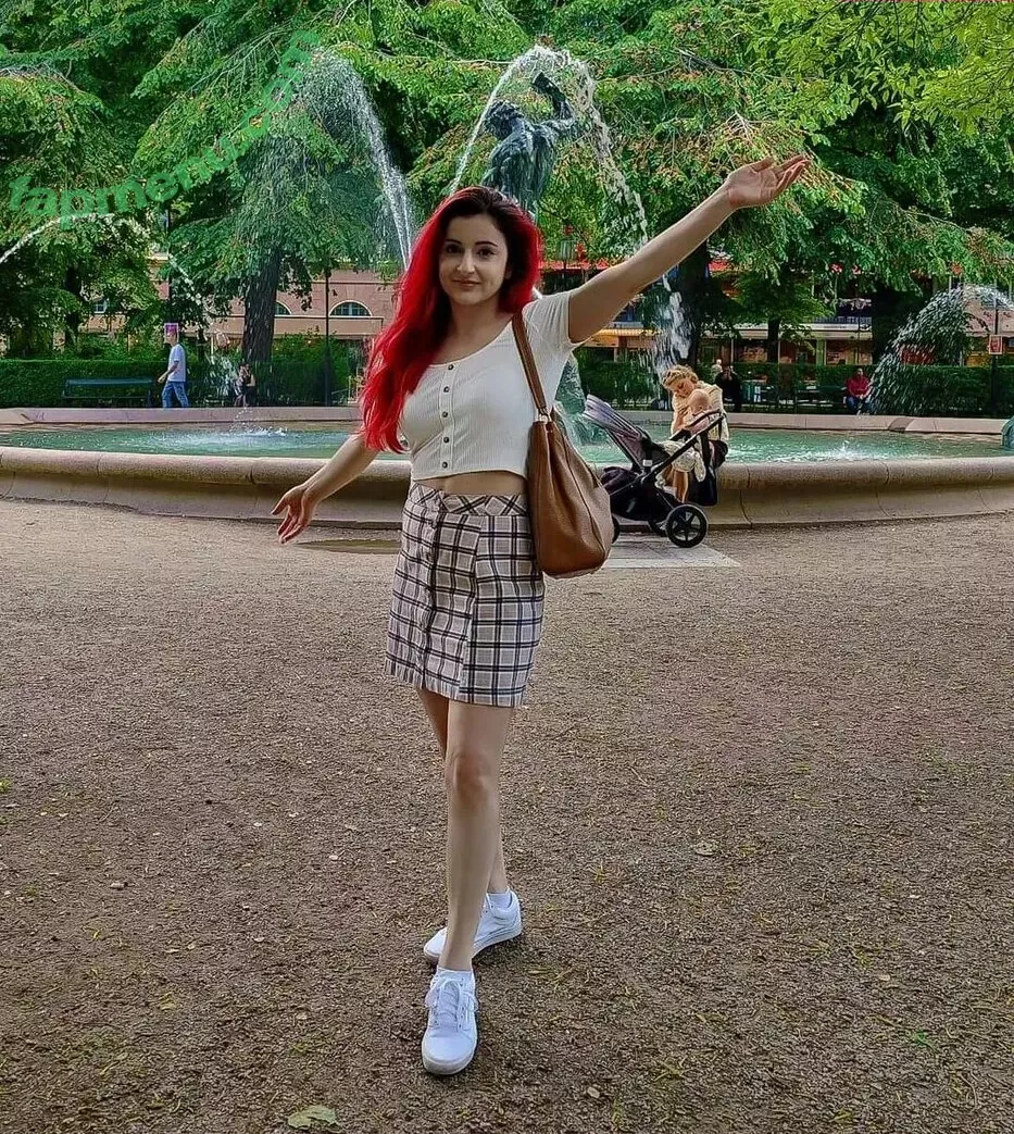 AnnieFuchsia nude photo #0086 (AnnieFuchsia)