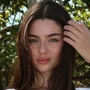 annielavitte / Anna Aferdian nude photo #0039