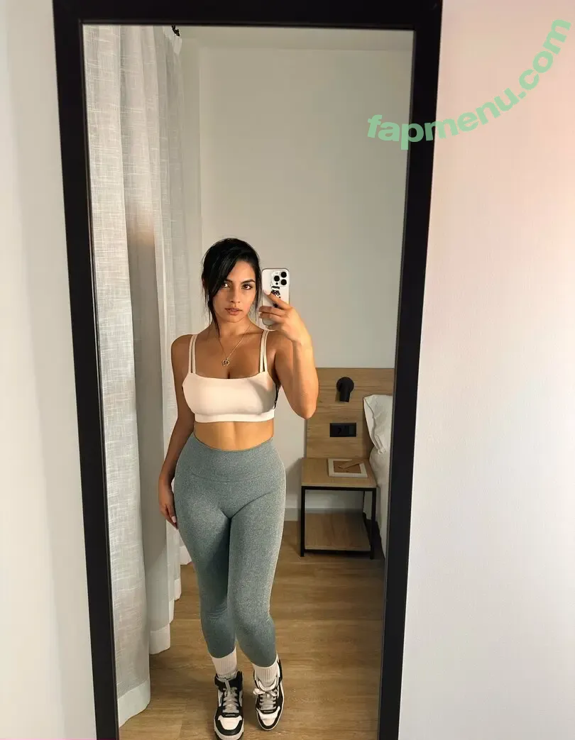 annievip nude photo #0007 (annievip)