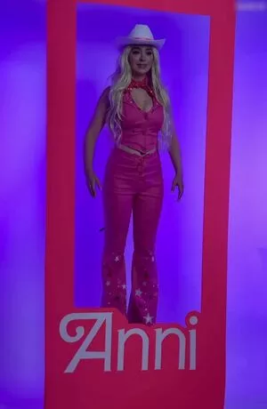 AnniTheDuck nude photo #0588