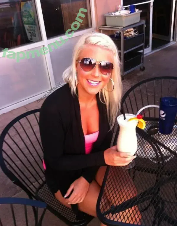 annnneeee-vip nude photo #0034 (annnneeeevip)