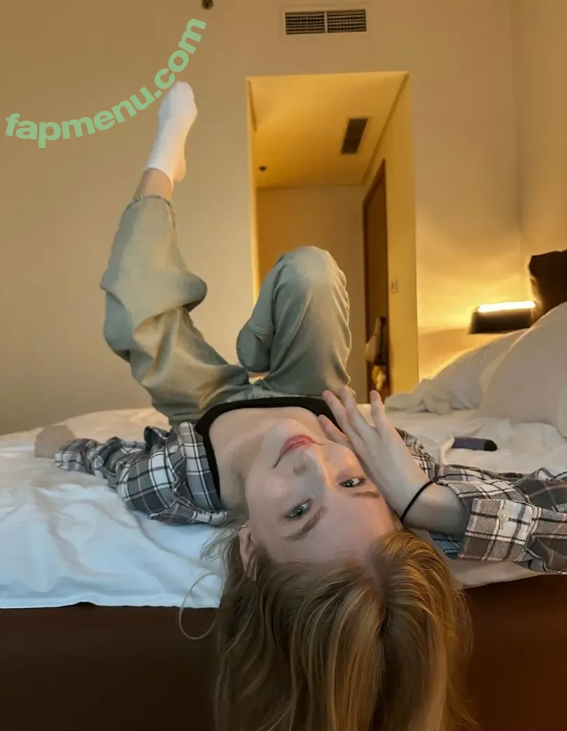 annybun nude photo #0035 (annybun5)
