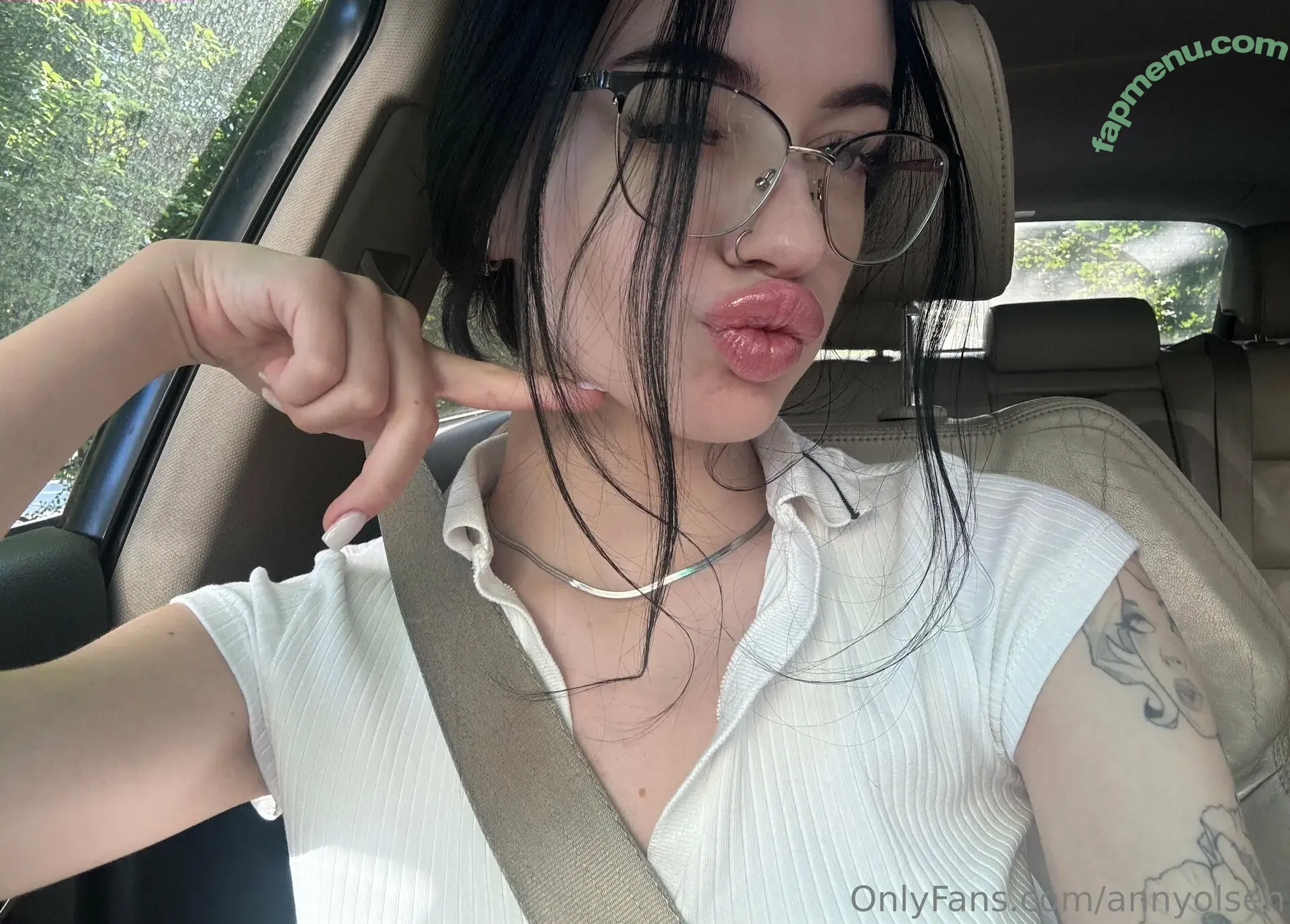 annyolsen nude photo #0143 (annyolsenn)