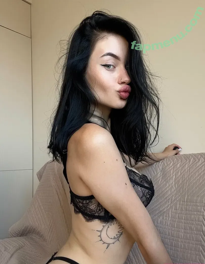 annyolsen nude photo #0154 (annyolsenn)