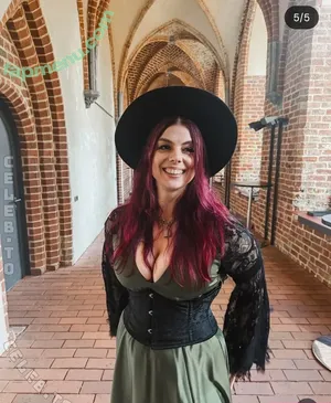 Anormaldisaster nude photo #0053