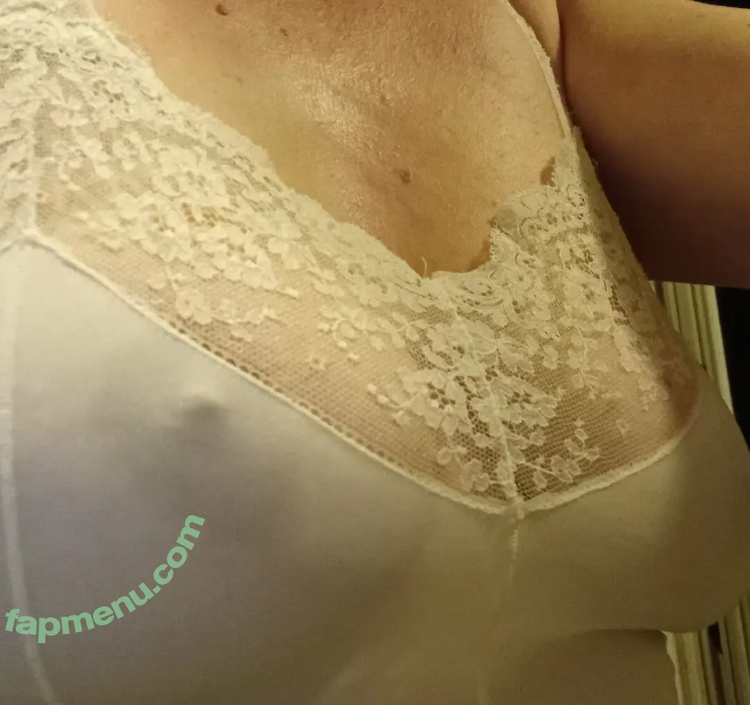 ansku25 nude photo #0008 (ansku_joki)