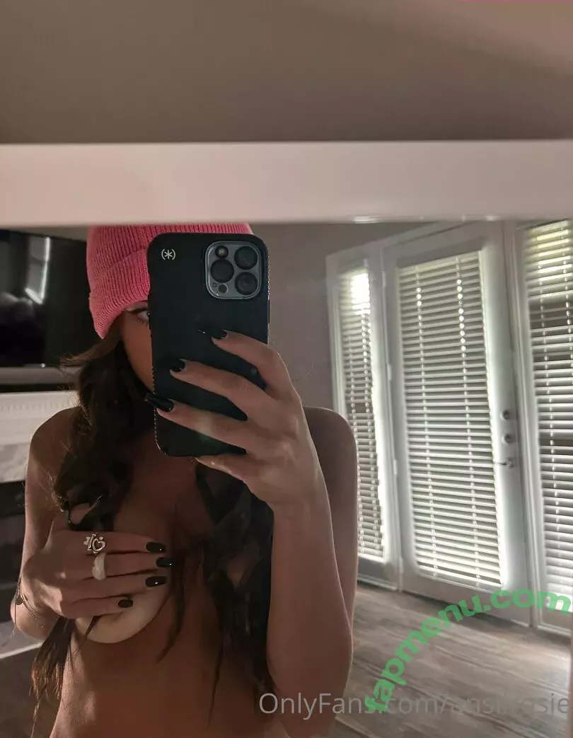 Anslirosie nude photo #0069 (essirose_)